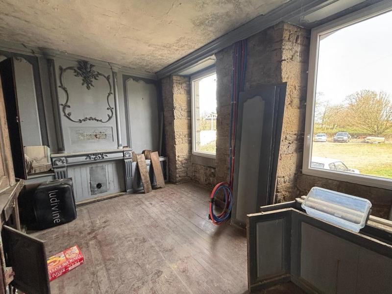 Maison - 250 m² - 9 pièces