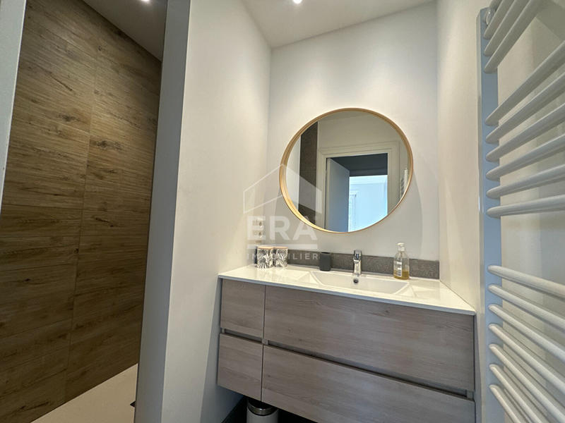 Appartement - 125 m² - 5 pièces