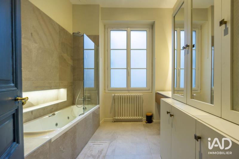 Appartement - 134 m² - 4 pièces