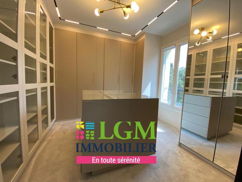 Maison - 197 m² - 6 pièces