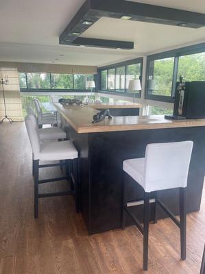 Maison - 250 m² - 10 pièces