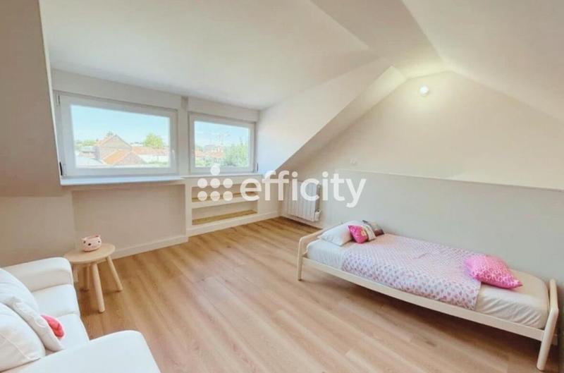 Maison - 83 m² - 4 pièces