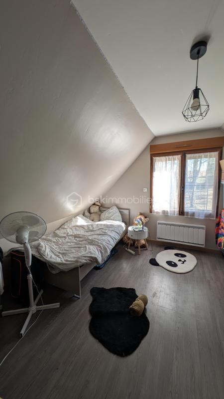 Maison traditionnelle - 170 m² - 8 pièces