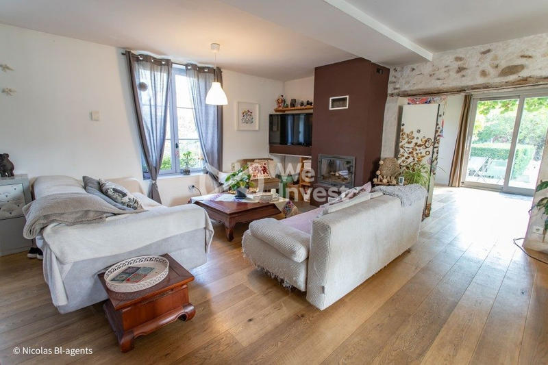 Maison - 186 m² - 7 pièces