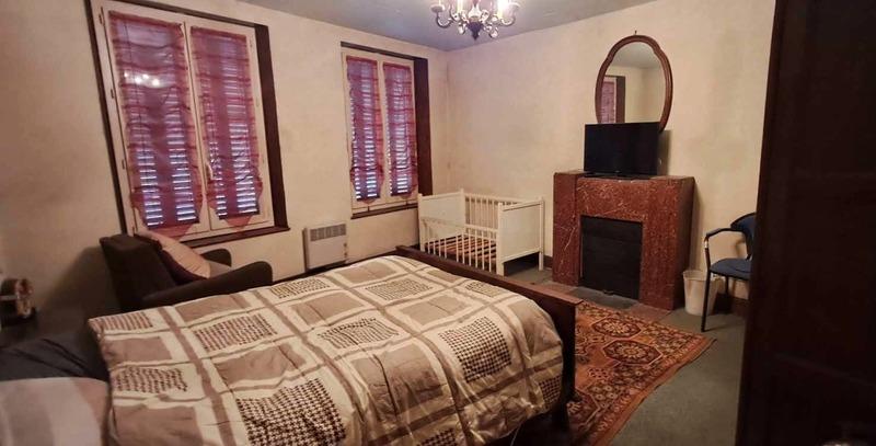 Maison - 99 m² - 16 pièces