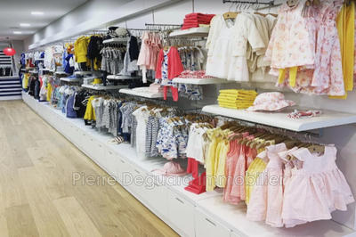 Fonds de commerce - Magasins - 147 m²