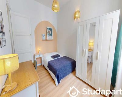 Chambre - 60 m² - 1 pièce