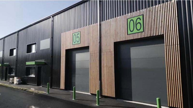 Entrepôt - 220 m² - 4 pièces