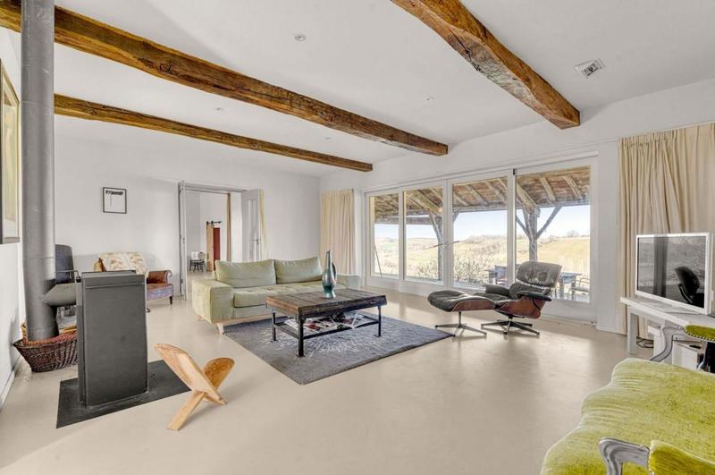 Propriété - 420 m² - 8 pièces