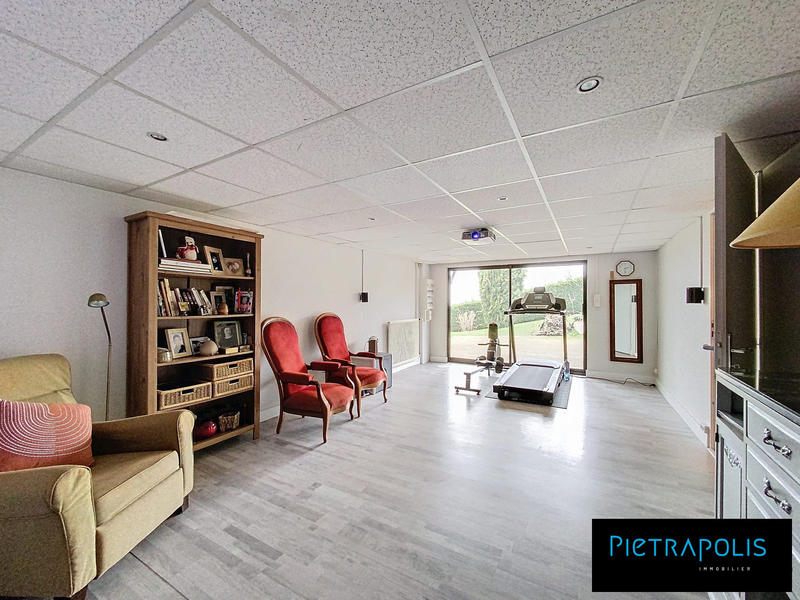 Maison - 198 m² - 6 pièces