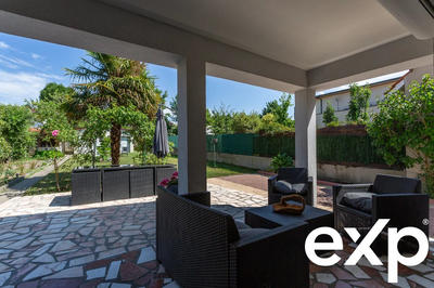 Maison - 191 m² - 9 pièces