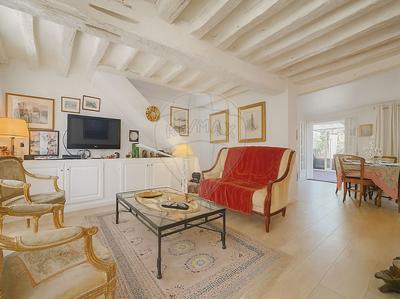 Demeure - 105 m² - 5 pièces