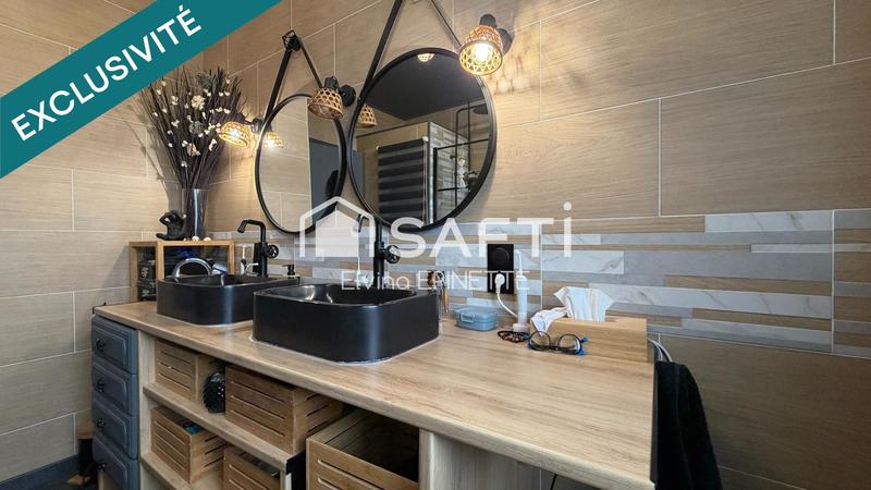 Maison - 259 m² - 7 pièces