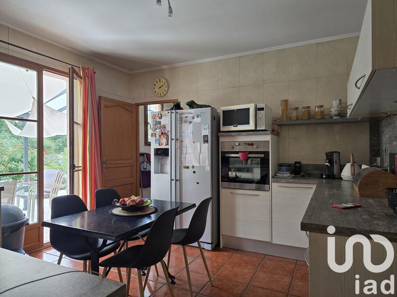 Maison - 235 m² - 7 pièces