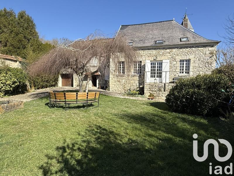 Maison - 376 m² - 9 pièces