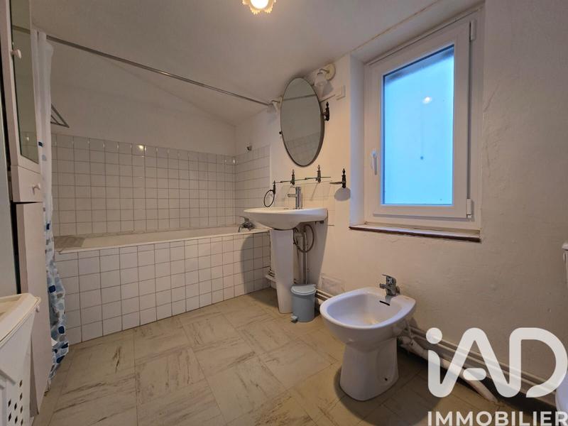 Maison - 104 m² - 4 pièces