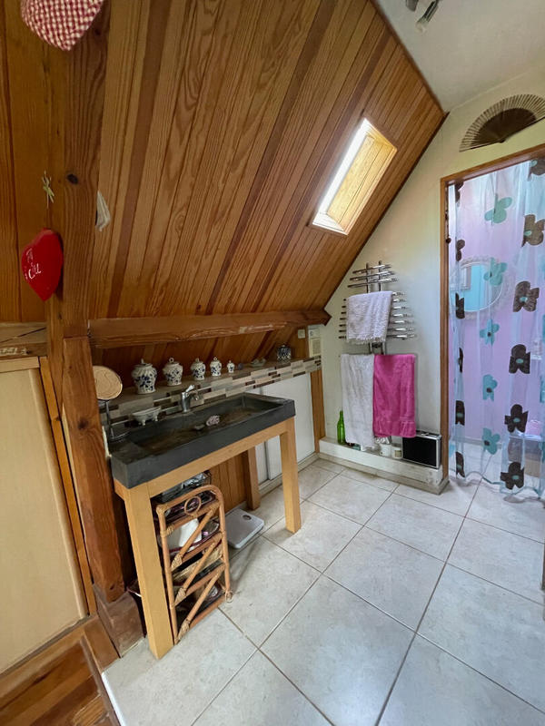 Maison - 186 m² - 9 pièces