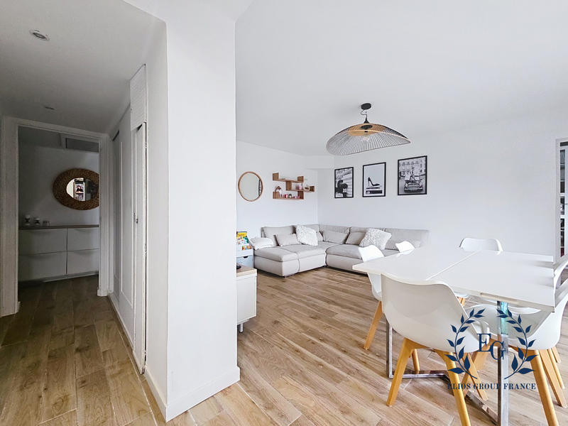 Appartement - 75 m² - 4 pièces