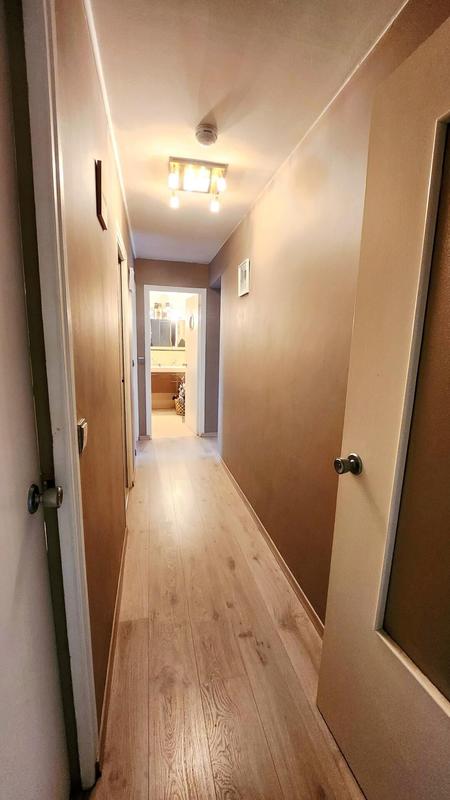 Appartement - 94 m² - 5 pièces