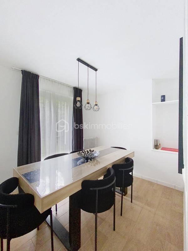 Maison traditionnelle - 135 m² - 7 pièces