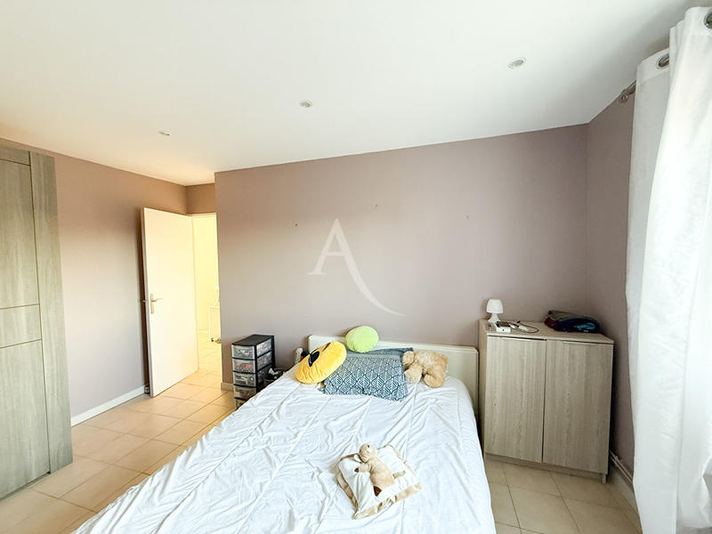 Maison - 105 m² - 4 pièces