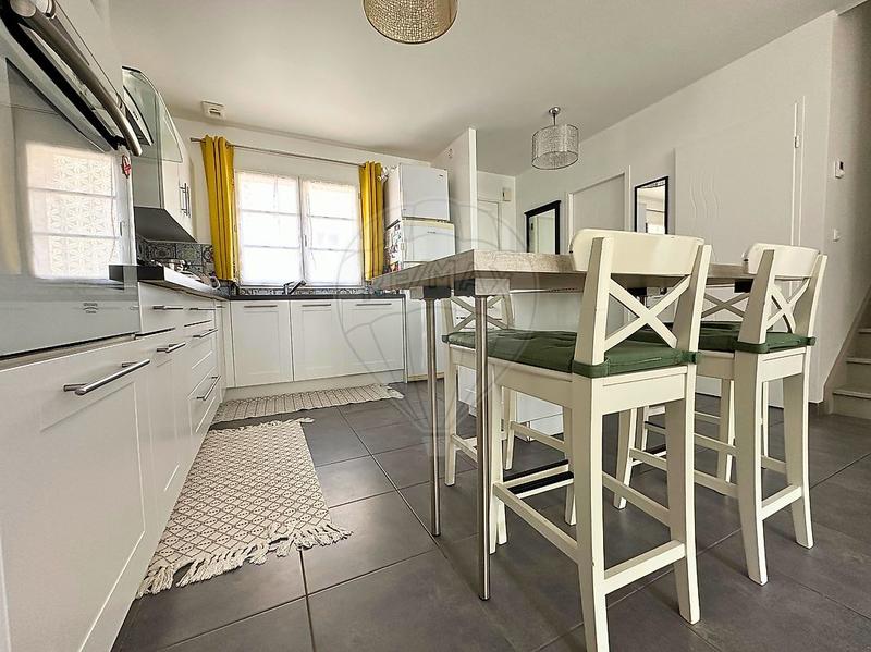 Maison - 105 m² - 4 pièces