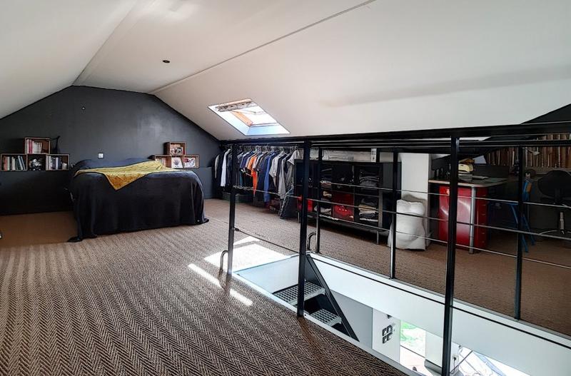 Loft - 160 m² - 4 pièces