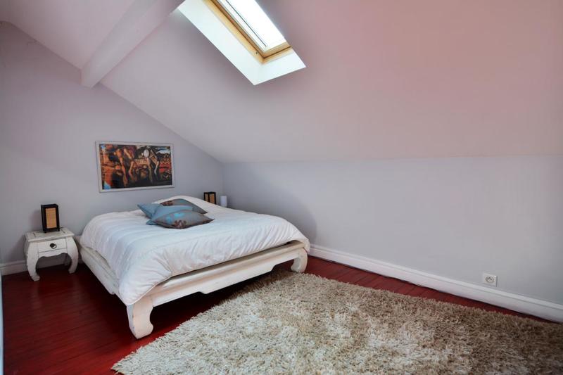 Maison - 180 m² - 8 pièces