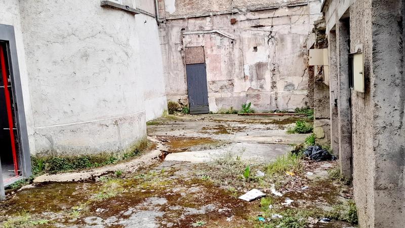 Immeuble - 209 m² - 5 pièces