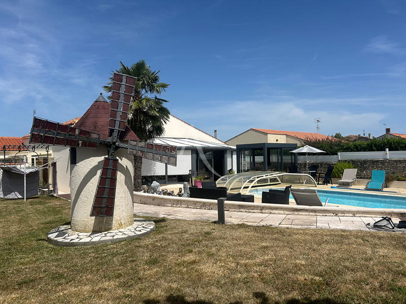 Maison - 162 m² - 6 pièces