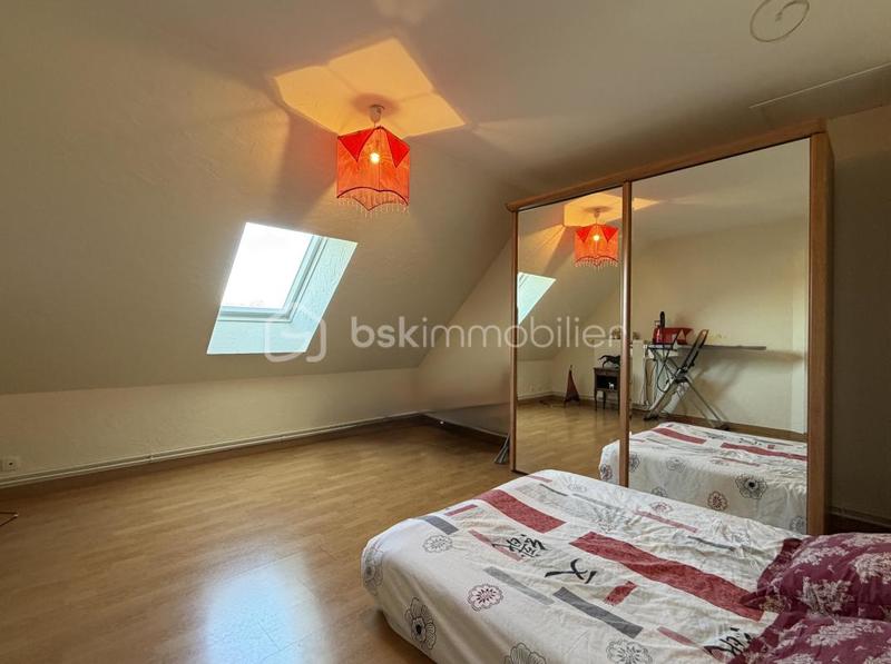 Maison - 205 m² - 8 pièces