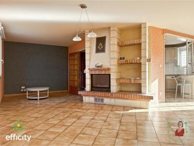 Maison de bourg - 181 m² - 8 pièces