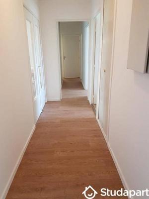 Appartement - 93 m² - 5 pièces