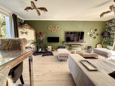 Maison - 170 m² - 8 pièces