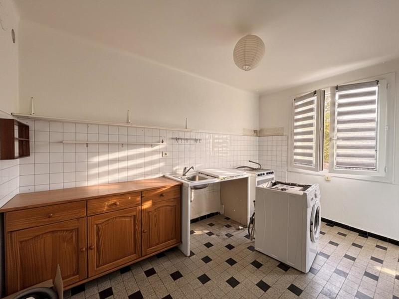 Maison - 255 m² - 10 pièces