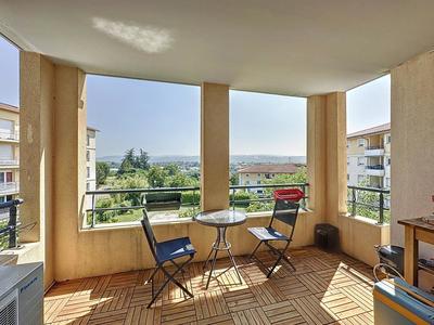 Appartement - 85 m² - 4 pièces