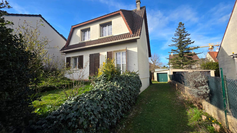 Maison - 80 m² - 5 pièces