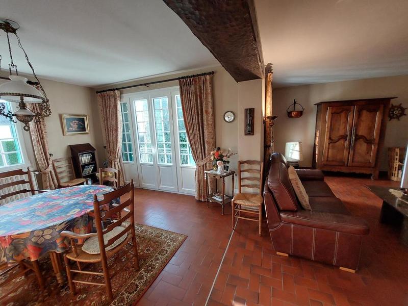 Maison - 120 m² - 7 pièces