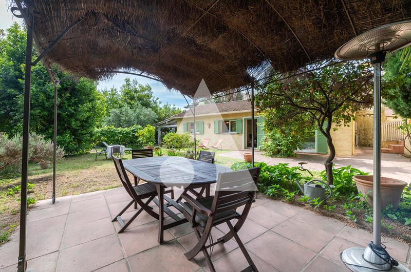 Villa - 177 m² - 6 pièces