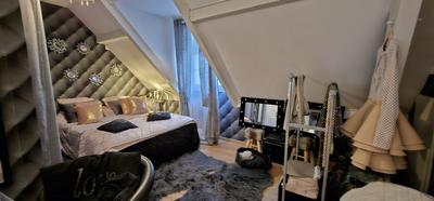 Maison traditionnelle - 163 m² - 8 pièces