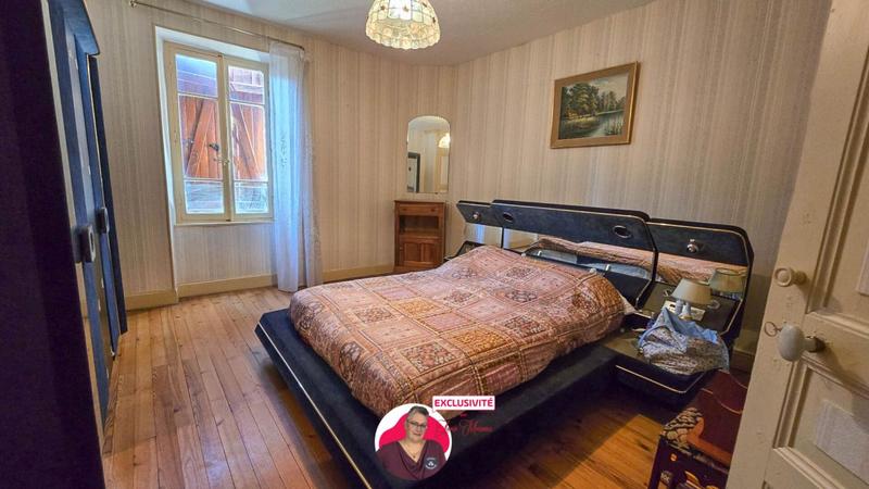 Maison - 640 m² - 16 pièces