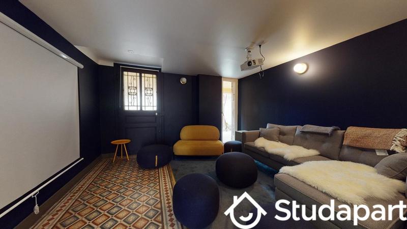 Chambre - 9 m² - 1 pièce