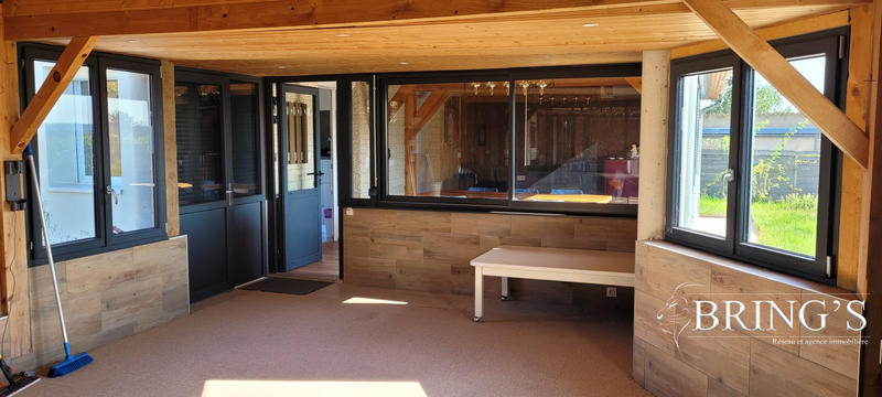 Maison contemporaine - 168 m² - 7 pièces