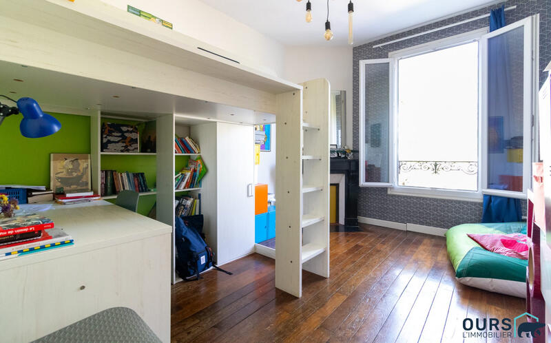 Maison - 214 m² - 8 pièces