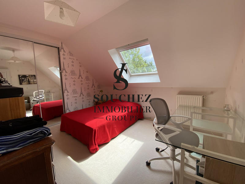 Maison - 209 m² - 9 pièces