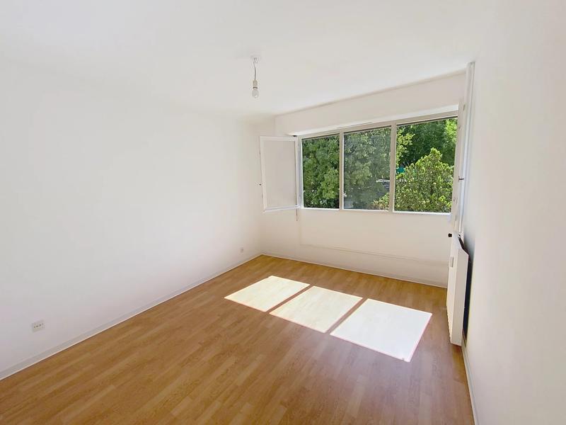 Appartement - 99 m² - 5 pièces