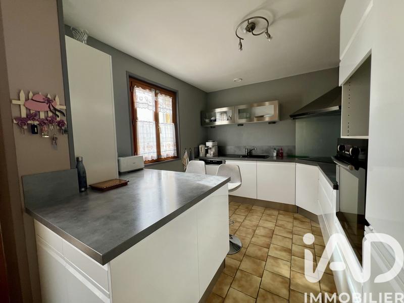 Maison - 95 m² - 6 pièces