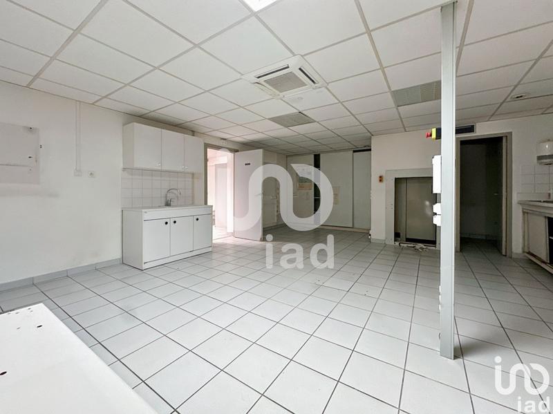 Local commercial - 296 m² - 5 pièces