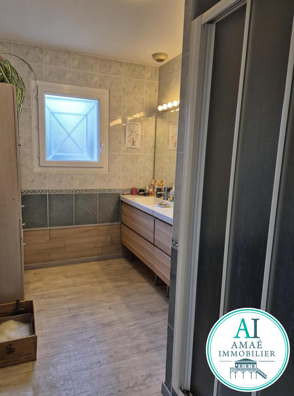 Maison - 99 m² - 4 pièces