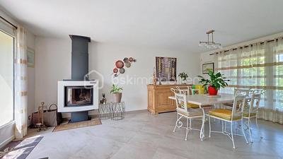 Propriété - 170 m² - 7 pièces